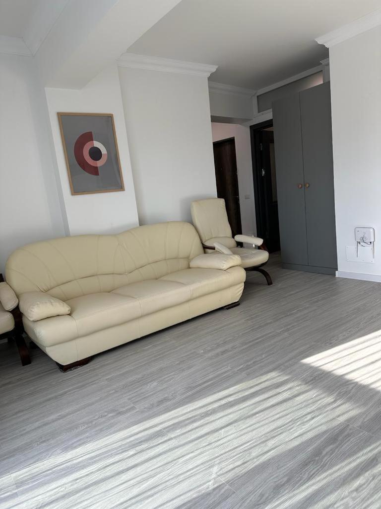 Cozy Studios In Σουκεάβα Εξωτερικό φωτογραφία